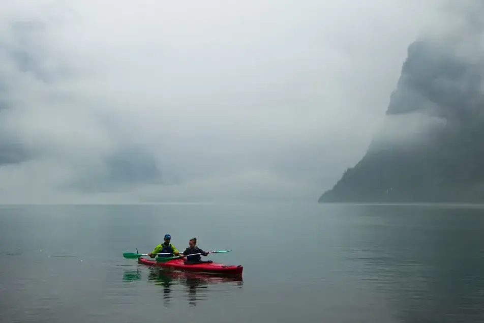 KAYAK FJORD