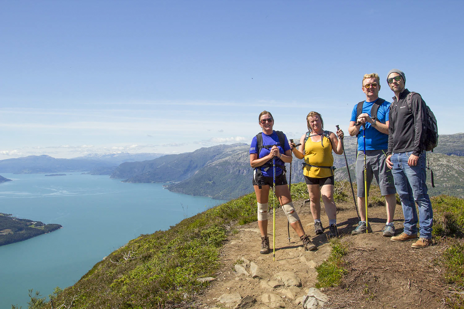 OutdoorNorway_oksen_hike_july0_16